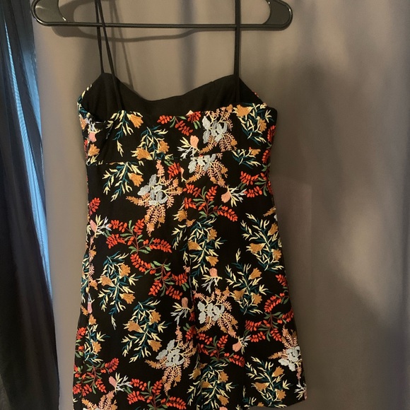 Urban Outfitters floral dress, size medium - Picture 4 of 4